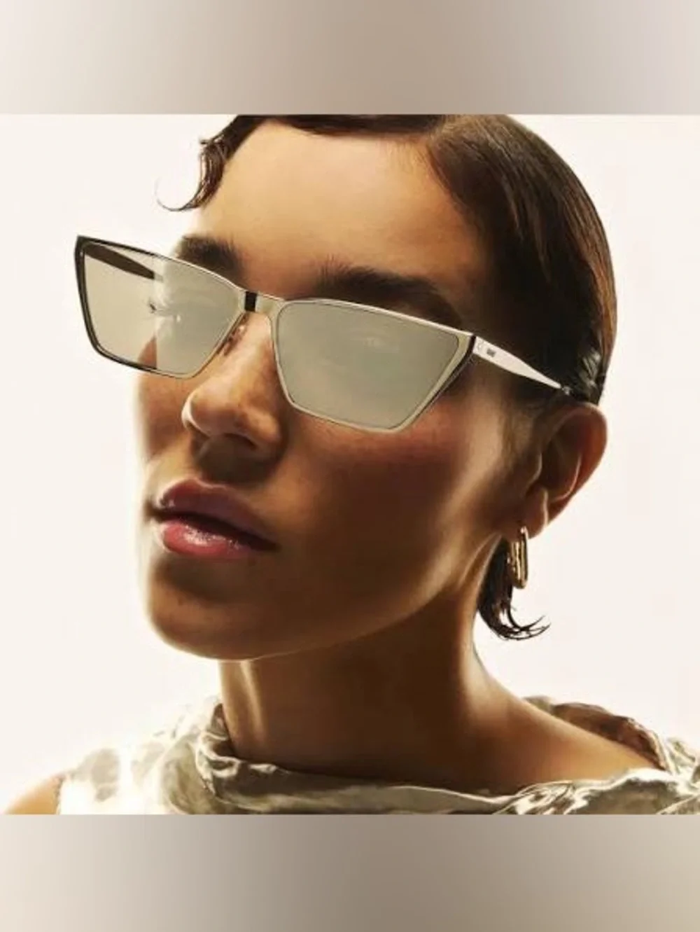 NEW Quay Australia Bad Habit Adorned Sunglasses Gold